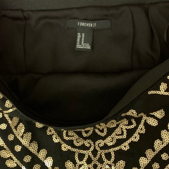 🚨 LAST CHANCE! 💫 3 for $15! 💫 Mini Sequined Skirt - Picture 2 of 4